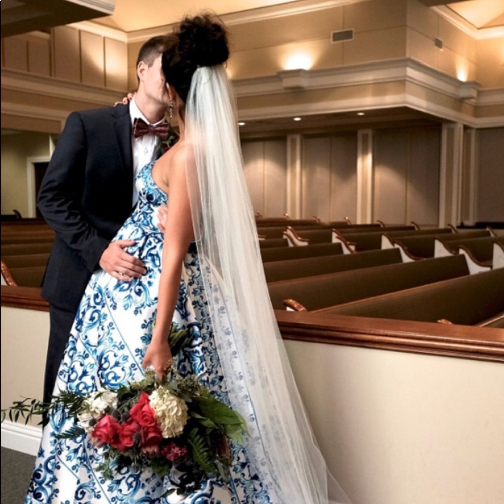 Meet your Posher, Parker